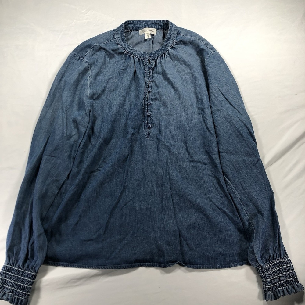 Anthropologie Cloth & Stone Blue Denim Button Top Small Boho Casual Cottage